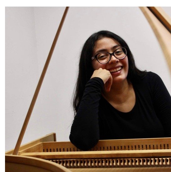 Areli Cortés at the harpsichord